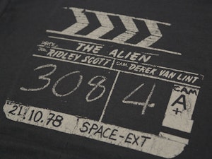 THE ALIEN - CLAPPERBOARD FITTED T-SHIRT-3