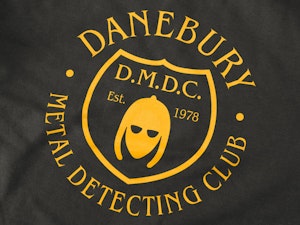 DANEBURY METAL DETECTING CLUB - REGULAR T-SHIRT-3