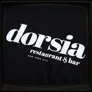 DORSIA RESTAURANT AND BAR - SOFT JERSEY T-SHIRT