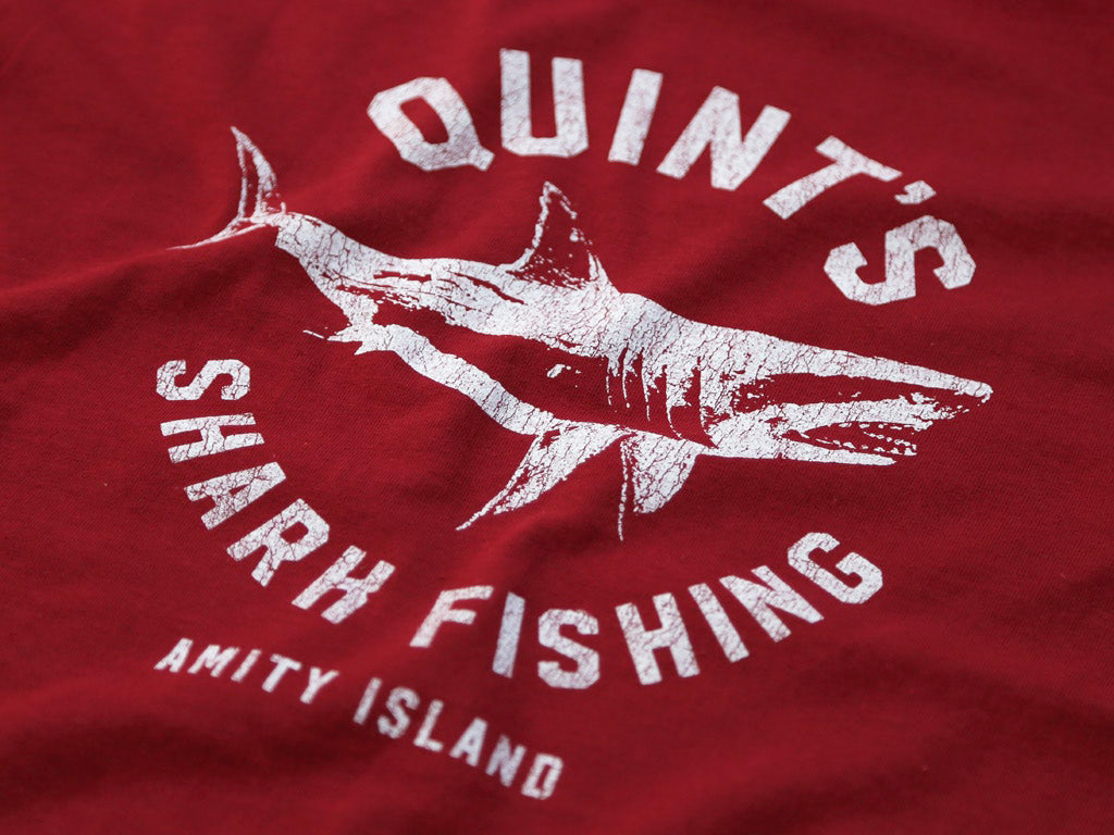 QUINT'S SHARK FISHING (DARK RED) - SOFT JERSEY T-SHIRT