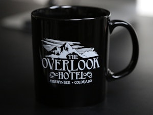 THE OVERLOOK HOTEL - MUG-2