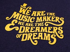 WE ARE THE MUSIC MAKERS AND WE ARE THE DREAMERS OF DREAMS - REGULAR T-SHIRT-3