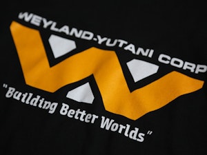 WEYLAND-YUTANI - BUILDING BETTER WORLDS - REGULAR T-SHIRT-3